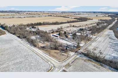 8131 E Creek Road, Janesville, WI 53546 - Photo 32