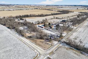 8131 E Creek Rd, Janesville, WI 53546 - Photo 32