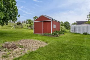 8131 E Creek Rd, Janesville, WI 53546 - Photo 26