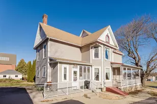 729 Center St, Mineral Point, WI 53565 - Photo 4