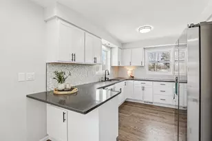 2 Hallows Cir, Madison, WI 53704 - Photo 18