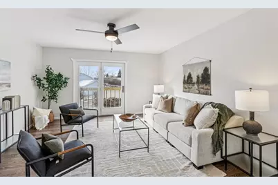 2 Hallows Circle, Madison, WI 53704 - Photo 8