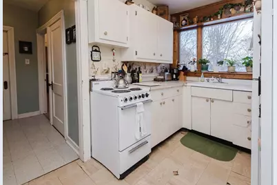 516 S Wisconsin Street, Mineral Point, WI 53565 - Photo 10