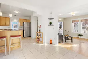 936 O'Sheridan St, Madison, WI 53715 - Photo 4