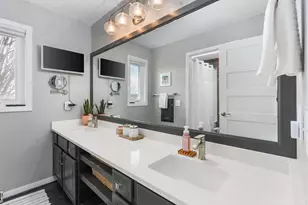 6445 Toribrooke Ln, Madison, WI 53719 - Photo 16