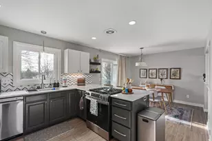 6445 Toribrooke Ln, Madison, WI 53719 - Photo 4