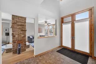 3555 John Muir Dr, Middleton, WI 53562 - Photo 4