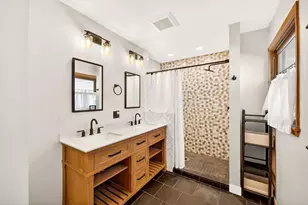 302 Buckingham Ln, Madison, WI 53714 - Photo 16