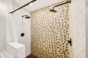 302 Buckingham Ln, Madison, WI 53714 - Photo 18