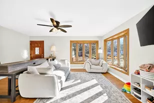 302 Buckingham Ln, Madison, WI 53714 - Photo 6