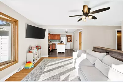 302 Buckingham Lane, Madison, WI 53714 - Photo 8