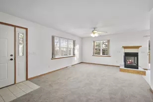 1041 Chandler Ln, Sun Prairie, WI 53590 - Photo 8