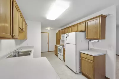 1041 Chandler Lane, Sun Prairie, WI 53590 - Photo 14