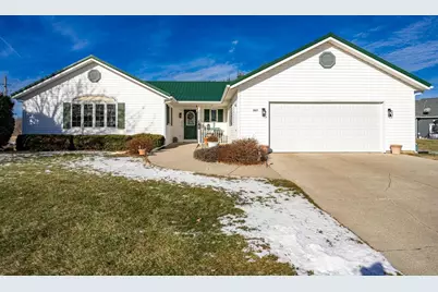 921 Stewart Court, Mauston, WI 53948 - Photo 2