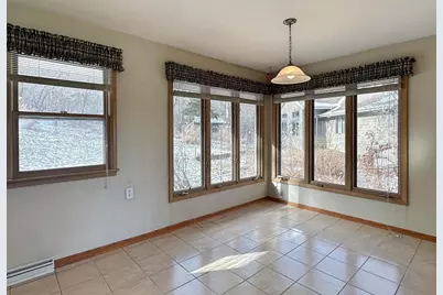 2539 N County Road E, Janesville, WI 53548 - Photo 6