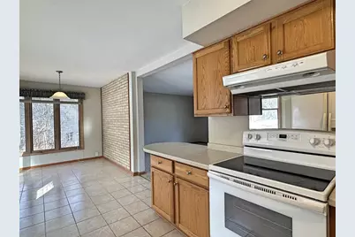 2539 N County Road E, Janesville, WI 53548 - Photo 12