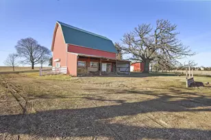 4595 Mahoney Rd, Mcfarland, WI 53558 - Photo 10