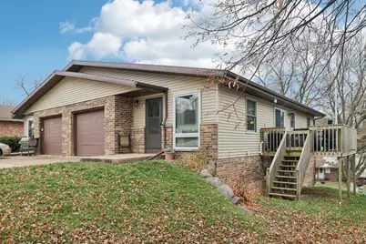 105-107 W Garfield Street, Mount Horeb, WI 53572 - Photo 2