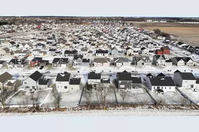 859 Shadowwood Trail, Sun Prairie, WI 53590 - Photo 12