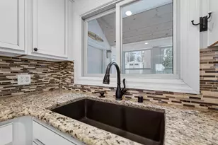 4106 Hiawatha Dr, Madison, WI 53711 - Photo 14