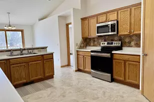 2702 Autumn Ln, Janesville, WI 53546 - Photo 12