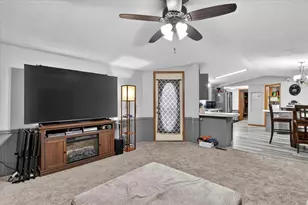 112 Falling Creek Cir, Janesville, WI 53548 - Photo 6