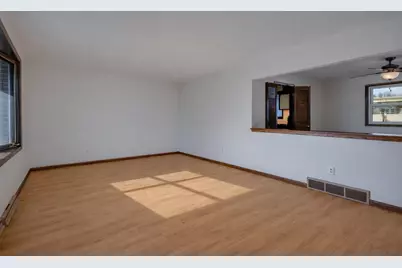 1913 Black Bridge Road, Janesville, WI 53545 - Photo 20