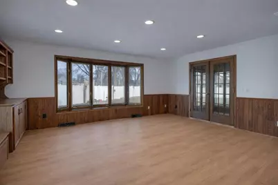 1913 Black Bridge Road, Janesville, WI 53545 - Photo 10