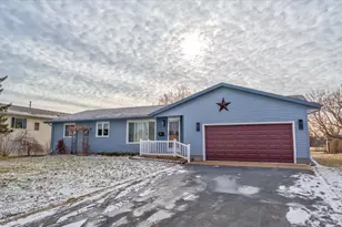 309 Fuller St, Columbus, WI 53925 - Photo 10