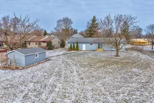 309 Fuller St, Columbus, WI 53925 - Photo 6