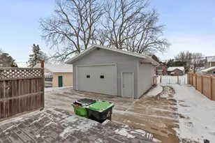 125 Bogert St, Beaver Dam, WI 53916 - Photo 2
