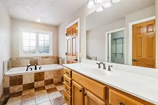 1705 Dunwoody Ln, Waunakee, WI 53597 - Photo 32