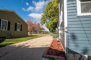1412 Craig Ave, Janesville, WI 53545 - Photo 18