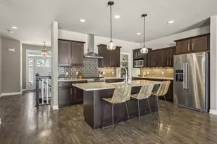 402 Burnt Sienna Dr, Middleton, WI 53562 - Photo 8