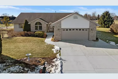 157 Meadow Ridge, Sheboygan Falls, WI 53085 - Photo 2