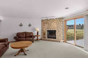 157 Meadow Ridge Dr, Sheboygan Falls, WI 53085 - Photo 16