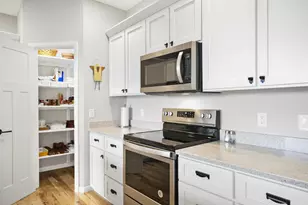 5816 Levitan Ln, Madison, WI 53718 - Photo 14