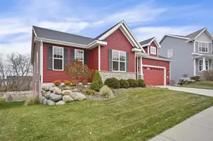 5816 Levitan Ln, Madison, WI 53718 - Photo 2