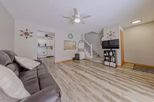 262 Ba-Wood Ln, Janesville, WI 53545 - Photo 10