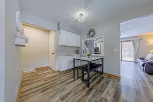 262 Ba-Wood Ln, Janesville, WI 53545 - Photo 4