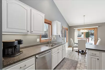 1355 Gray Hawk Way, Sun Prairie, WI 53590 - Photo 18