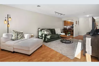 141 S Franklin Street, Madison, WI 53703 - Photo 2