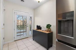 141 S Franklin St, Madison, WI 53703 - Photo 8