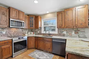 2502 Sara Rd, Madison, WI 53711 - Photo 16