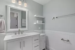 3282 Stonecreek Dr, Madison, WI 53719 - Photo 10