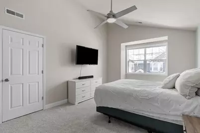 3282 Stonecreek Drive, Madison, WI 53719 - Photo 12