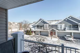 3282 Stonecreek Dr, Madison, WI 53719 - Photo 24