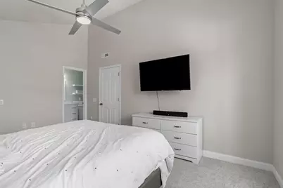 3282 Stonecreek Drive, Madison, WI 53719 - Photo 16