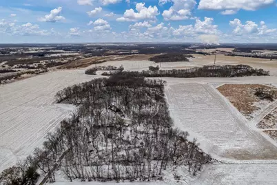 5101 S Johnson Road, Beloit, WI 53511 - Photo 2