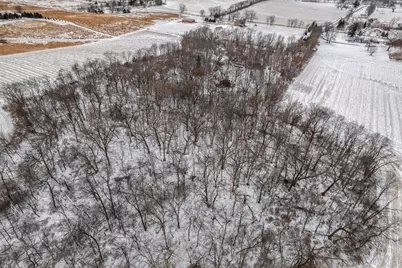 5101 S Johnson Road, Beloit, WI 53511 - Photo 8